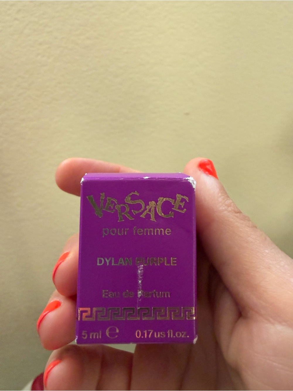 New 4 piece Versace, Dolce & Gabbana, and Prada Beauty Set - Picture 7 of 11